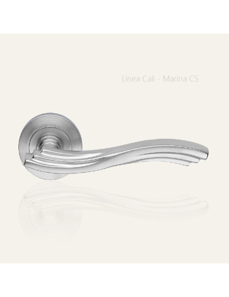 Lever door handle Linea Cali Marina on a round rose 102