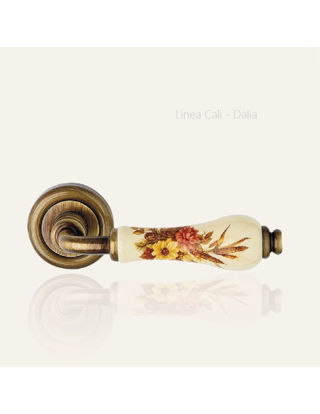 Lever door handle Linea Cali Dalia on a round rose 103