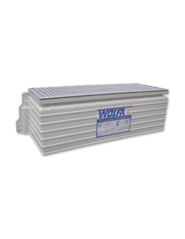WOLFA light well with a mesh grating