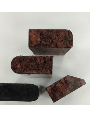 Quartz conglomerate window sill, Black Mamba