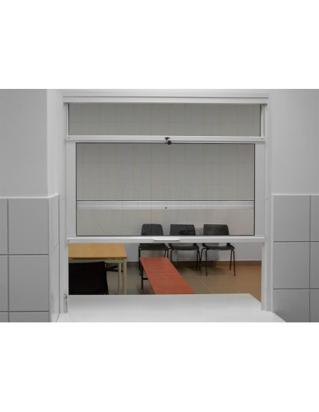copy of Vertically sliding infeed/cashier window