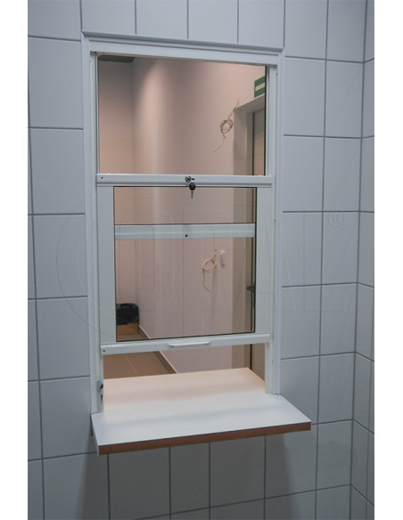 copy of Vertically sliding infeed/cashier window